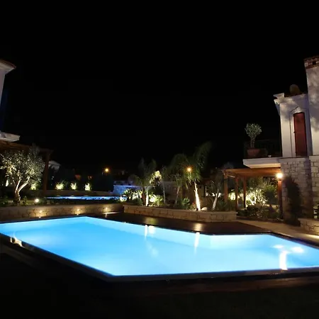 Alacati Nefes Hotel *